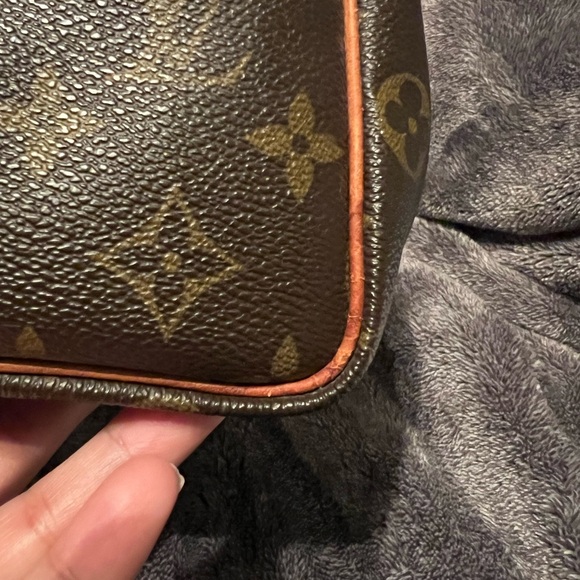 Louis Vuitton Speedy 25 *USED* - Picture 13 of 15